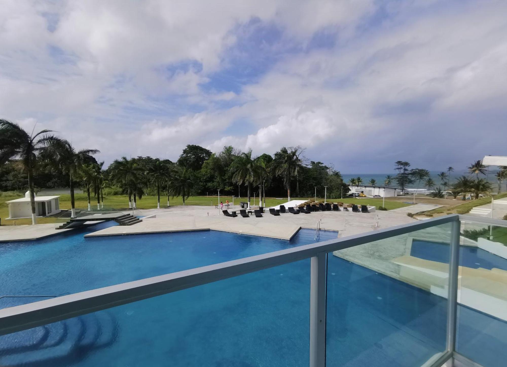 Comodo Apartamento Con Vista Al Mar Y Piscina Apartment Maria Chiquita Luaran gambar